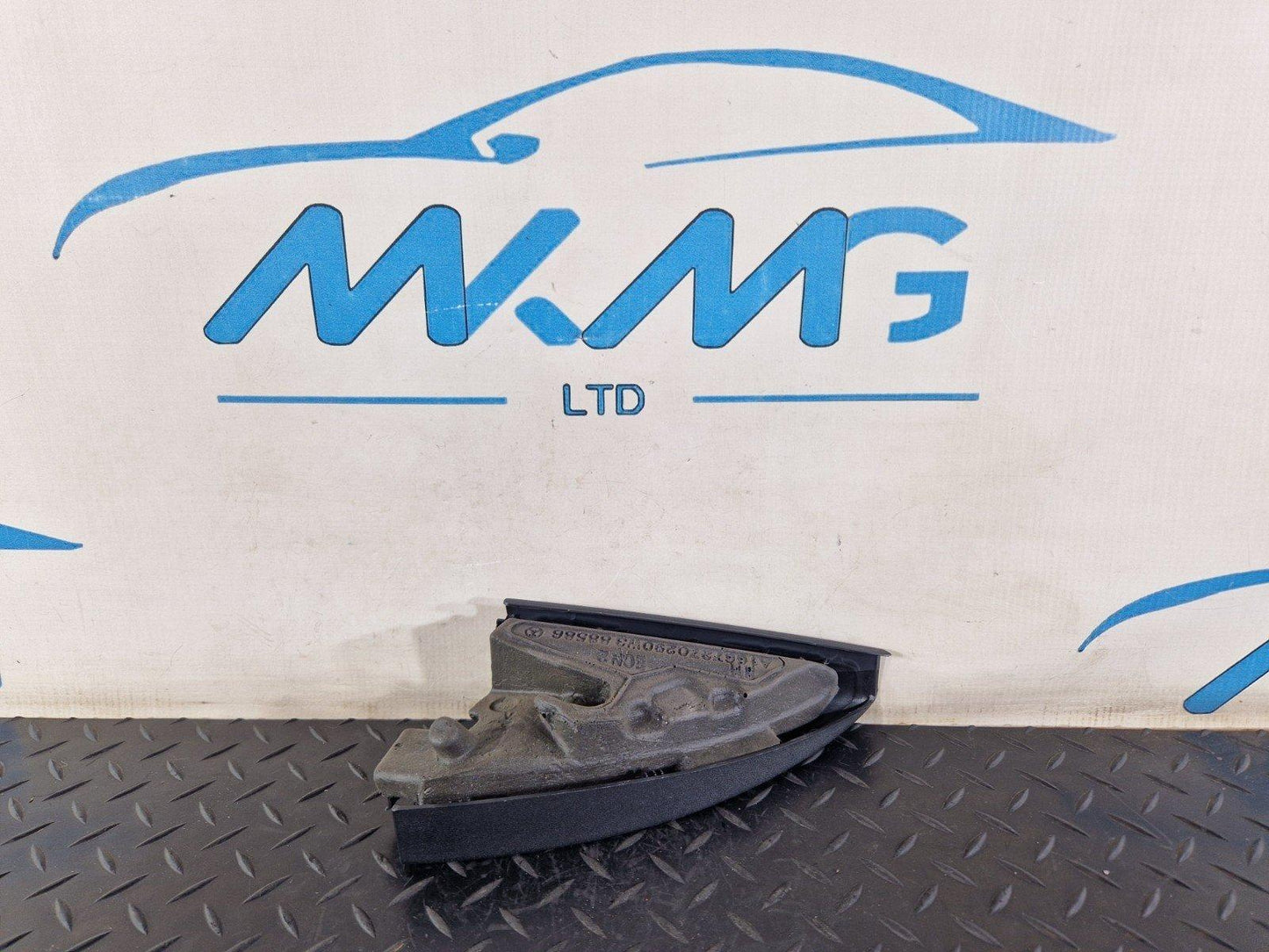 11-19 MERCEDES BENZ ML W166 RIGHT DOOR TRIANGLE SPEAKER A1667200244