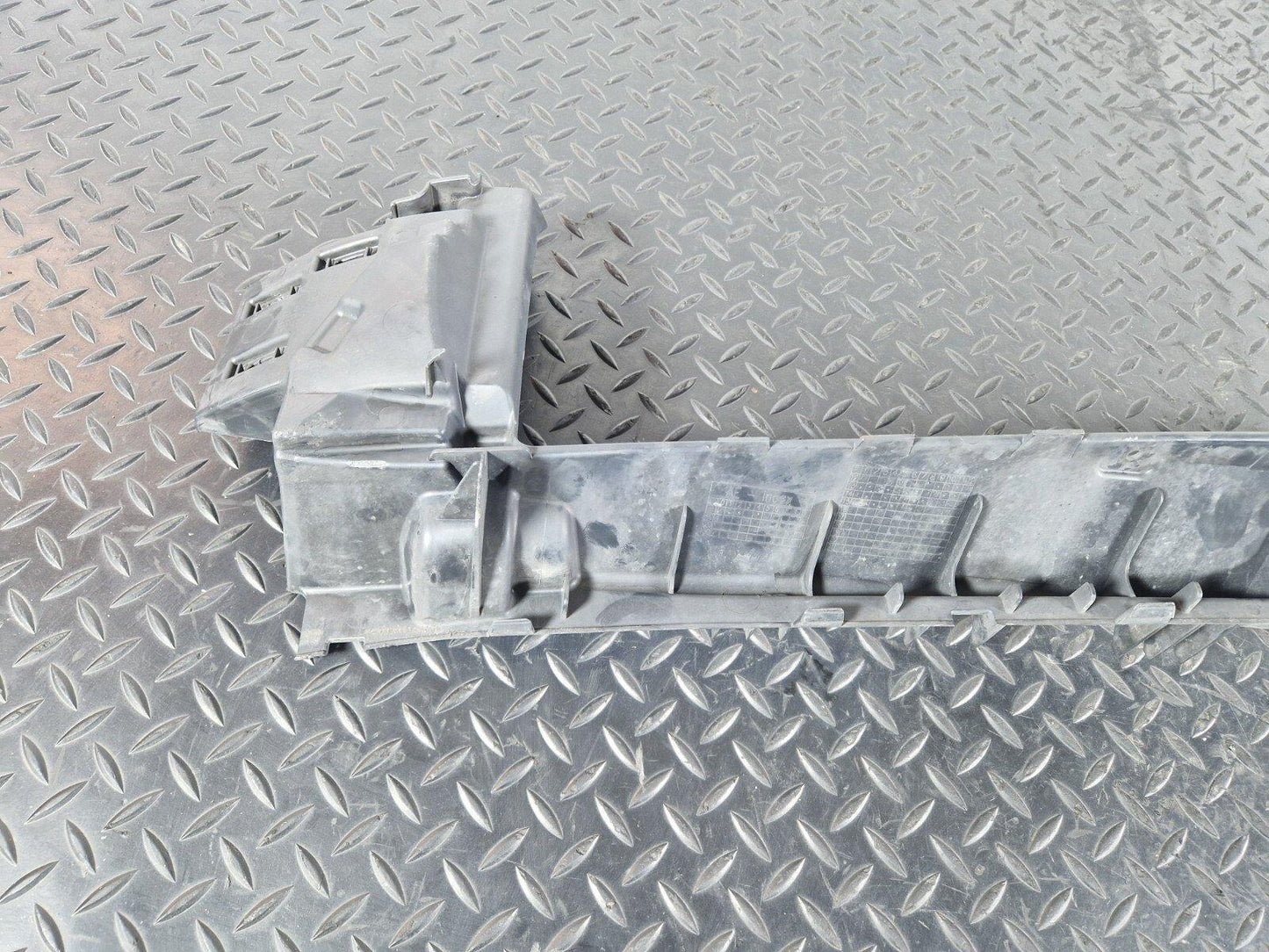 13-19 MERCEDES BENZ CLA C117 FRONT  BUMPER MOUNTING BRACKET A1178850223 DAMAGED