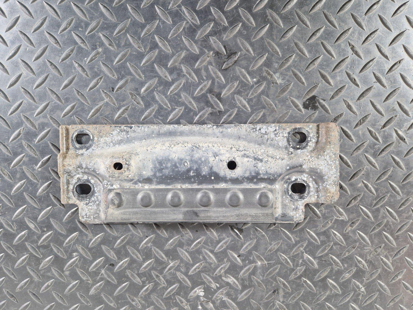 16-19 AUDI A4 B9 GENUINE OEM MUFFLER MOUNT BRACKET PLATE 8W0803183A