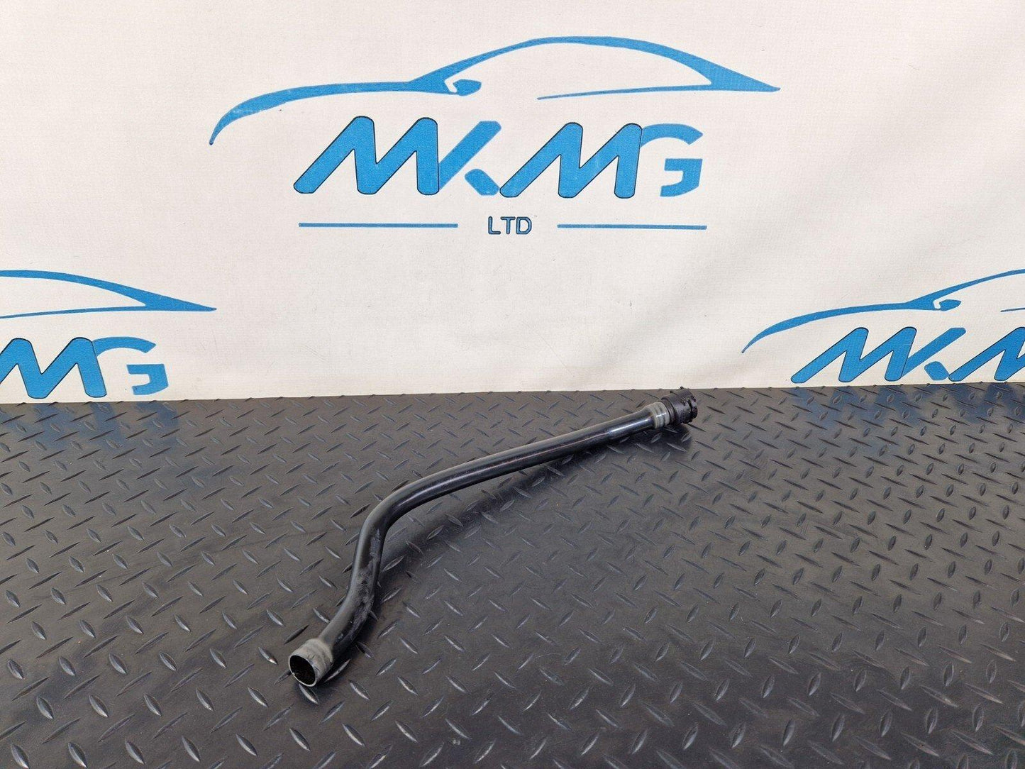 18-ON MERCEDES BENZ A CLASS W177 GENUINE LEAD WATER HOUSE A1775011301