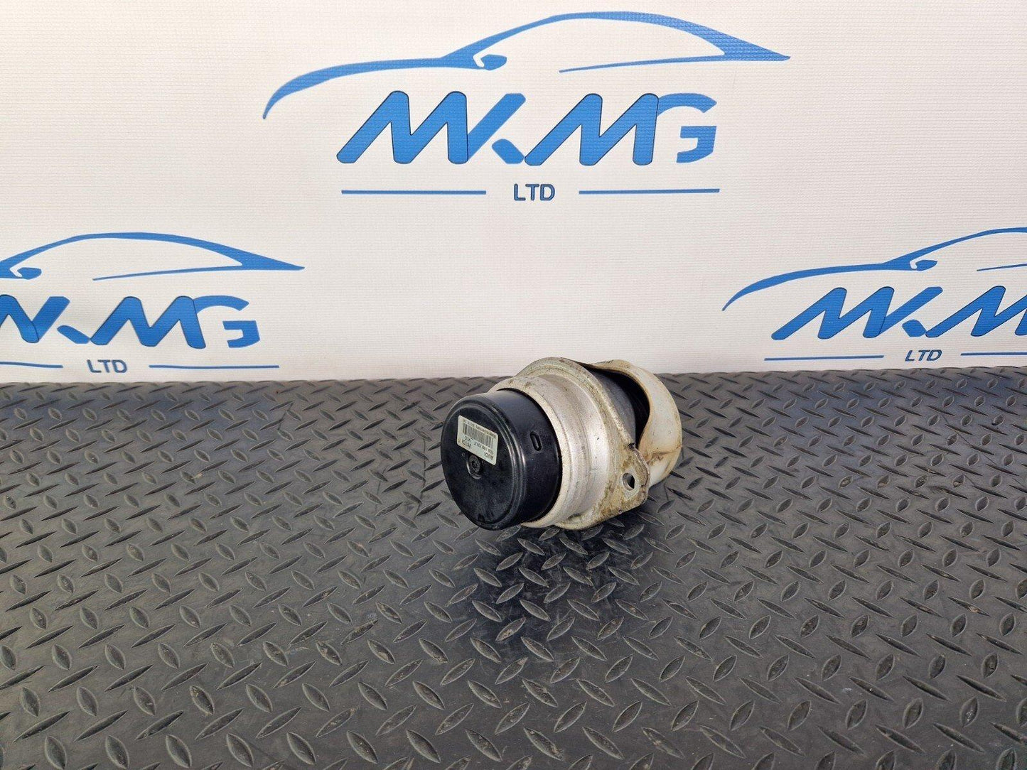 10-15 AUDI Q7 4L 3.0 TDI V6 ENGINE MOUNT MOUNTING FITS BOTH SIDES 7L8199131F