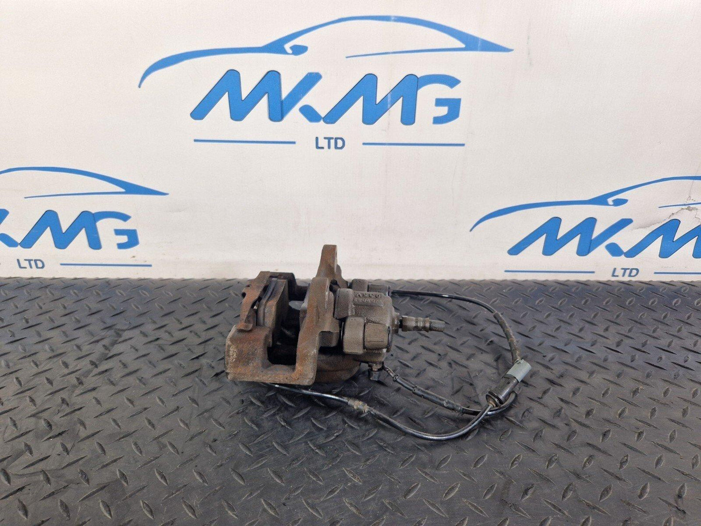 12-18 BMW 4 SERIES F32 F33 F36 LCI M-SPORT REAR RIGHT O/S/R BRAKE CALIPER 20/300
