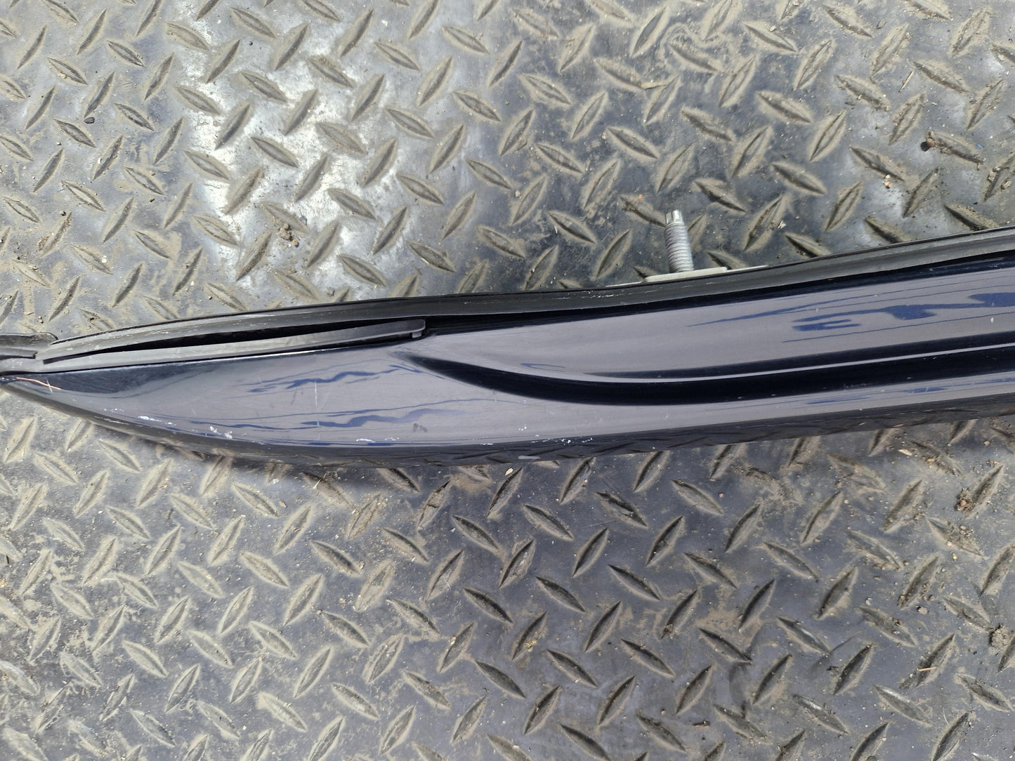 BMW X1 E84 Left Passenger Side Roof Rail Rack Bar 2990861 2991697 8051541