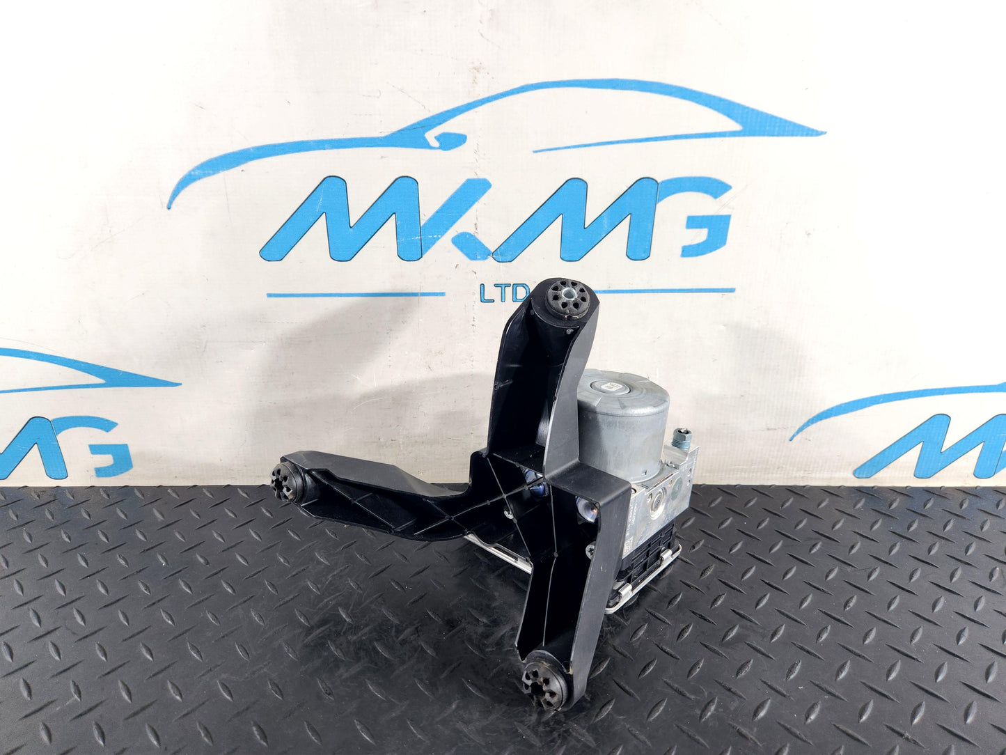 BMW 118i F40 Hatchback Genuine ABS Pump Modulator ECU 5A7F7E2