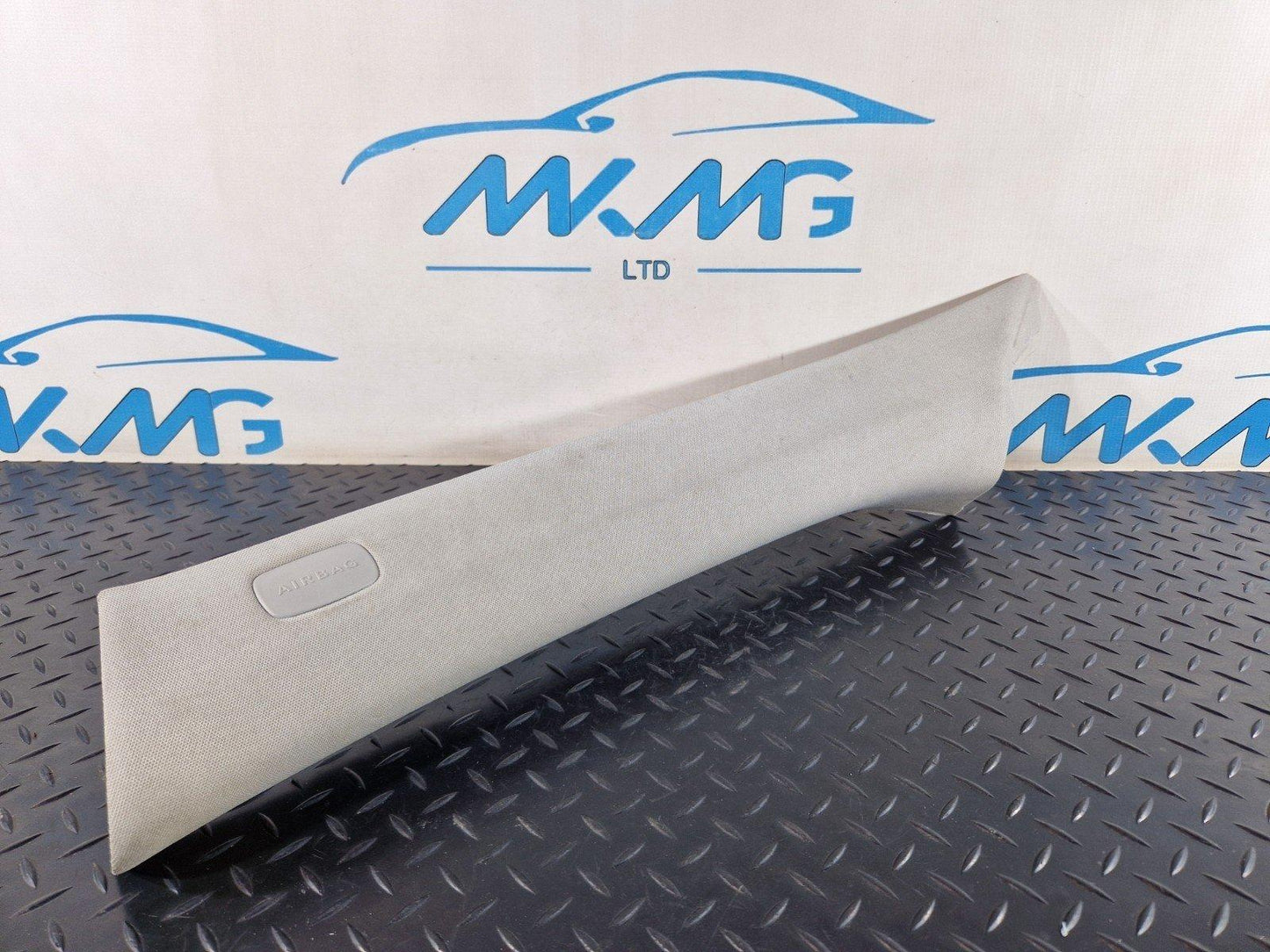 11-19 MERCEDES BENZ ML W166 GENUINE FRONT RIGHT O/S A PILLAR TRIM A1666904325