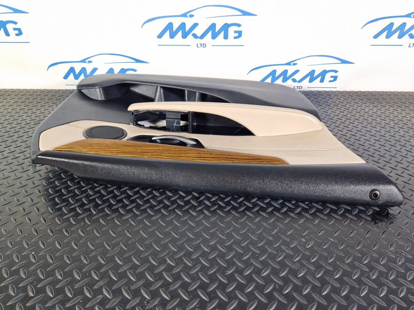14-21 BMW 2 SERIES GRAN TOURER F46 GENUINE FRONT LEFT N/S DOOR CARD 7404823