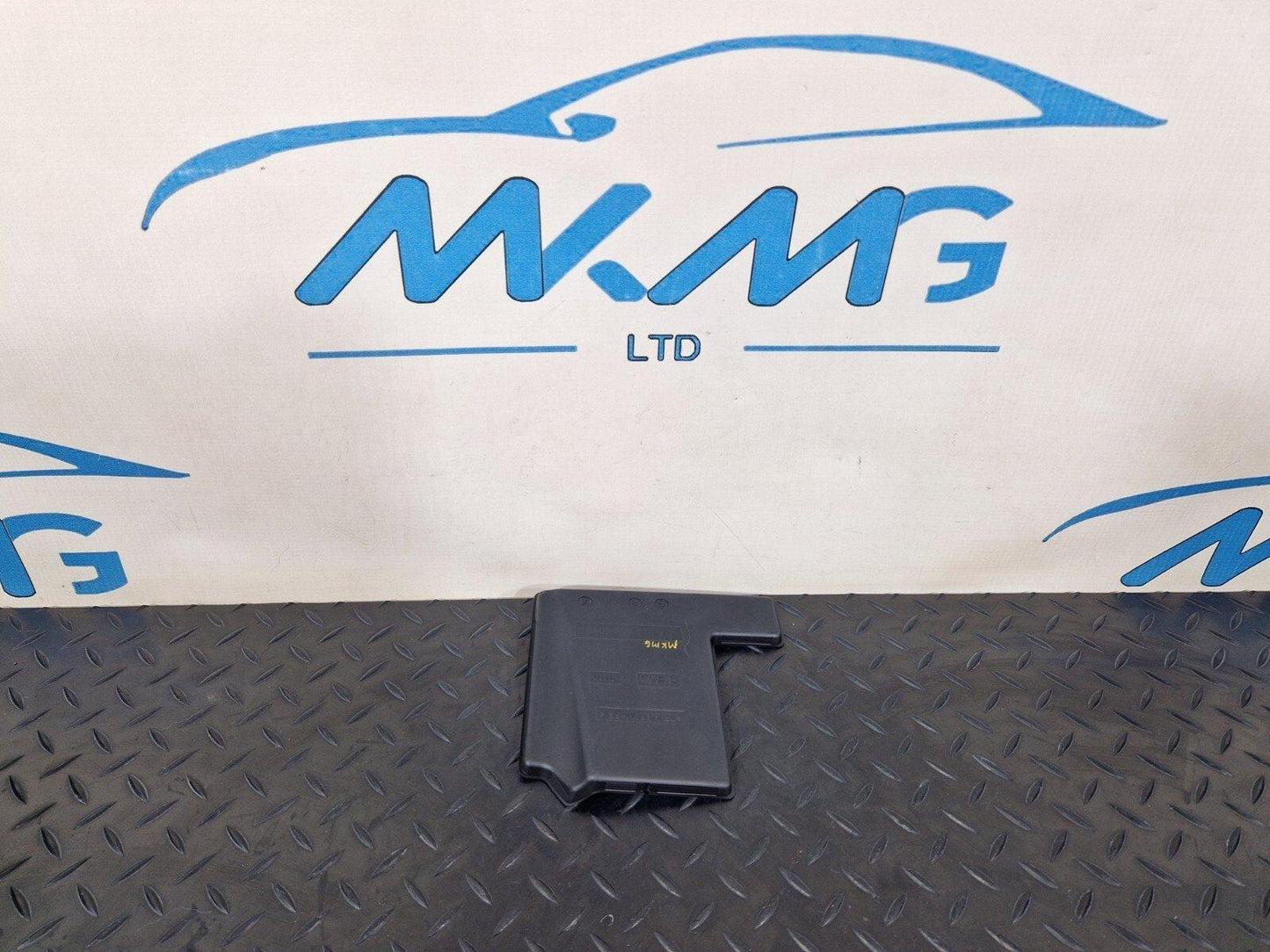 14-21 MERCEDES BENZ W205 NTERIOR STORAGE COMPARTMENT RUBBER INSERT A2136890000