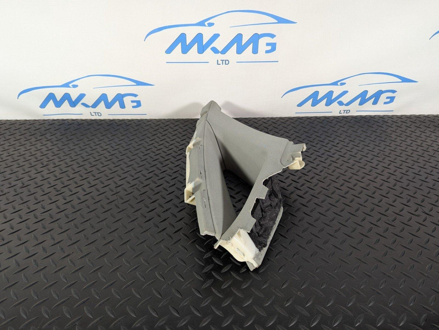 10-17 AUDI A8 4H LEFT PASSENGER SIDE D PILLAR TRIM 4H0867241B