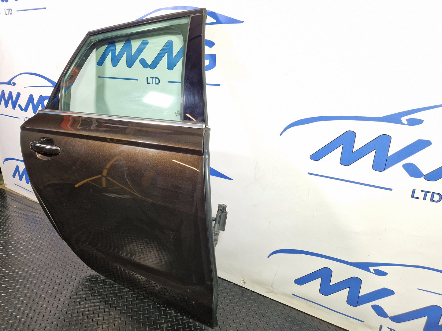 Audi A6 Allroad C7 Rear Right Driver O/S Complete Door in Brown LY8Z