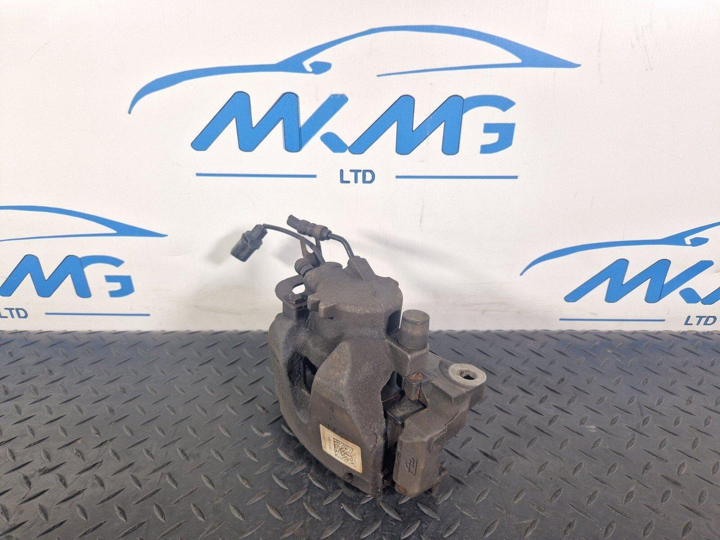 16-19 AUDI A4 B9 GENUINE N/S PASSENGER SIDE FRONT BRAKE CALIPER 8W05BQ 0315 CLZ