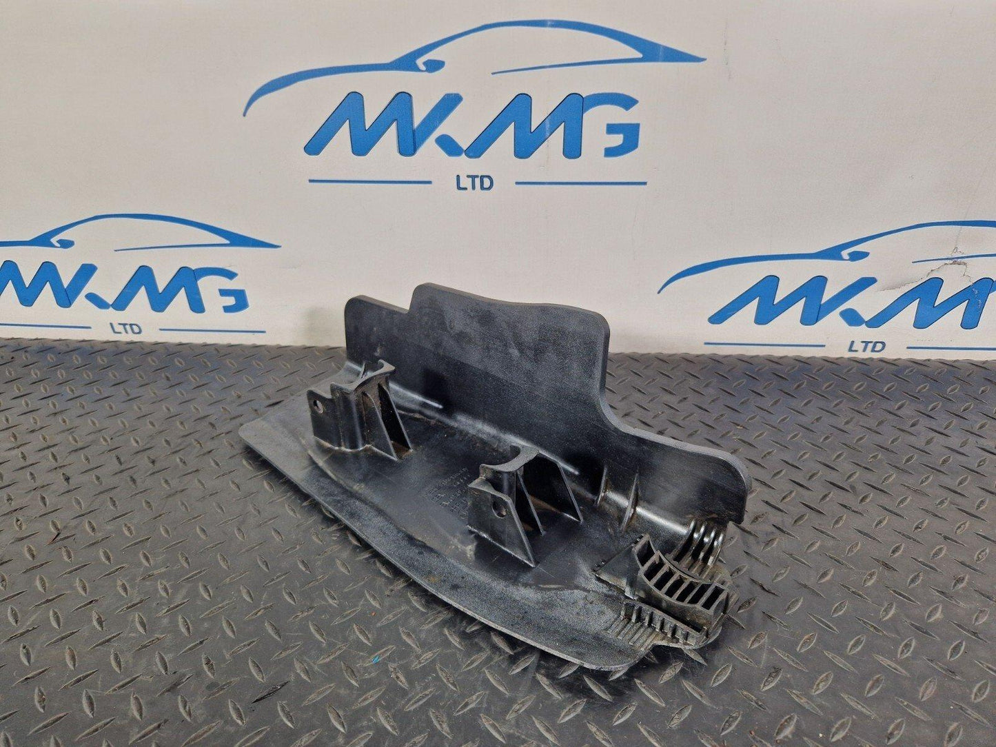 16-23 AUDI A5 F5 SPORTBACK S-LINE REAR LEFT CONTROL ARM COVER 8W0505415E