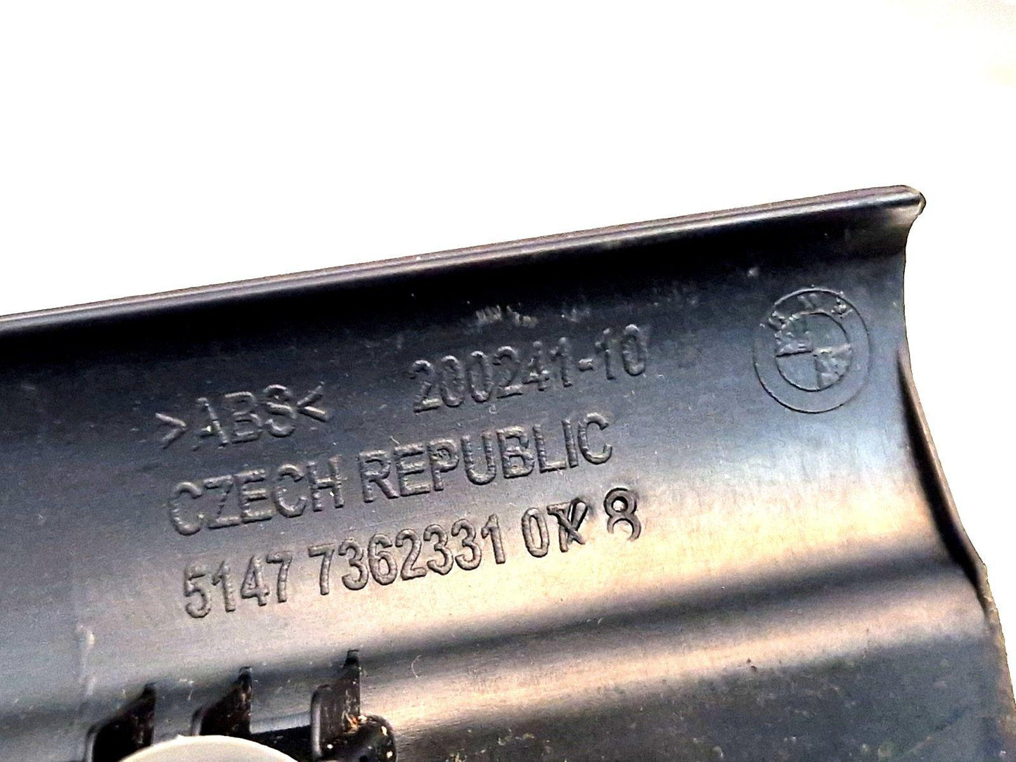 BMW F46 2 SERIES GENUINE RUNNING BOARD 3RD ROW LEFT 7362331