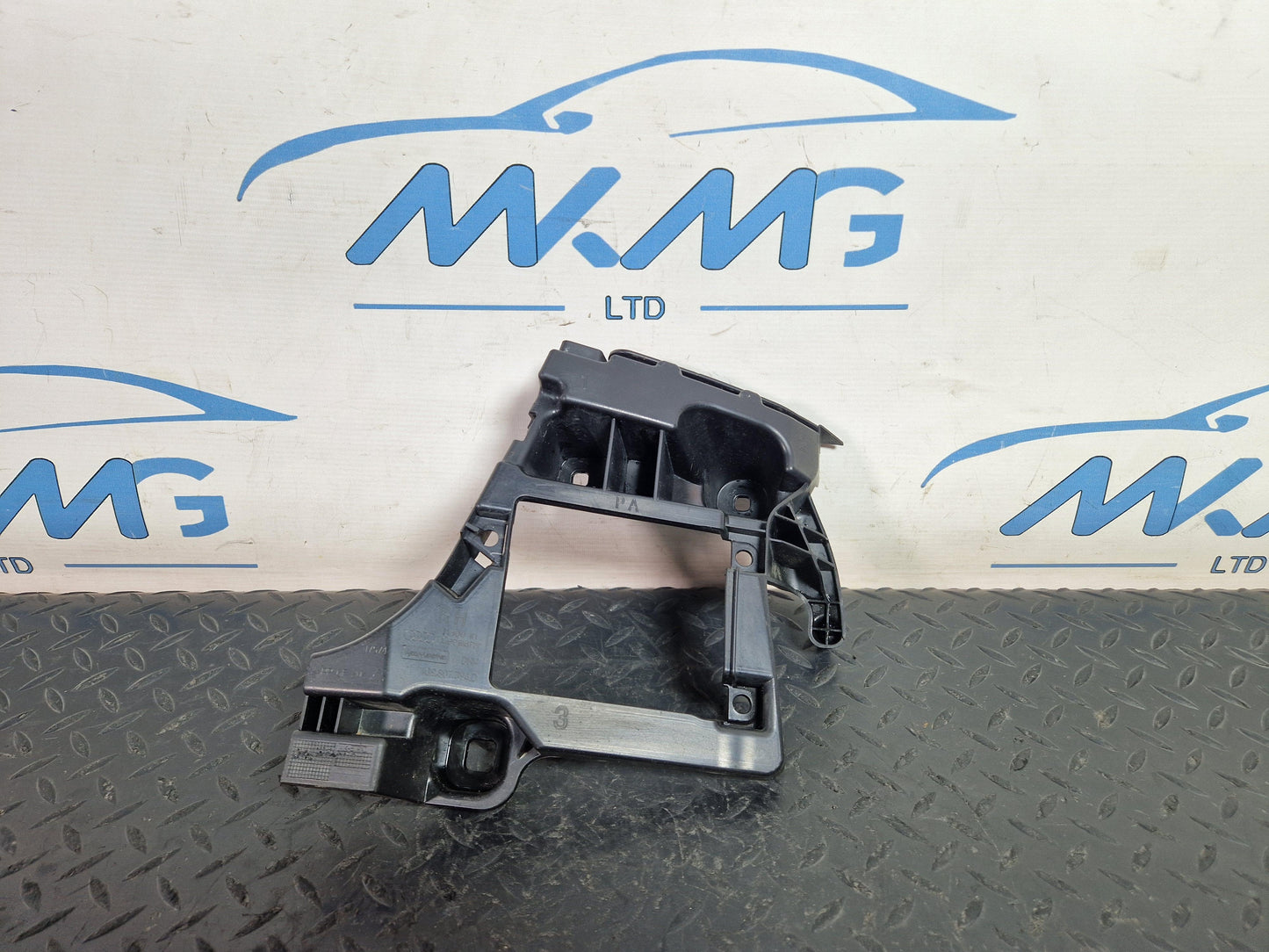 Audi A6 Allroad C7 Key Genuine Rear Right O/S Bumper Bracket Mount 4G9807394D