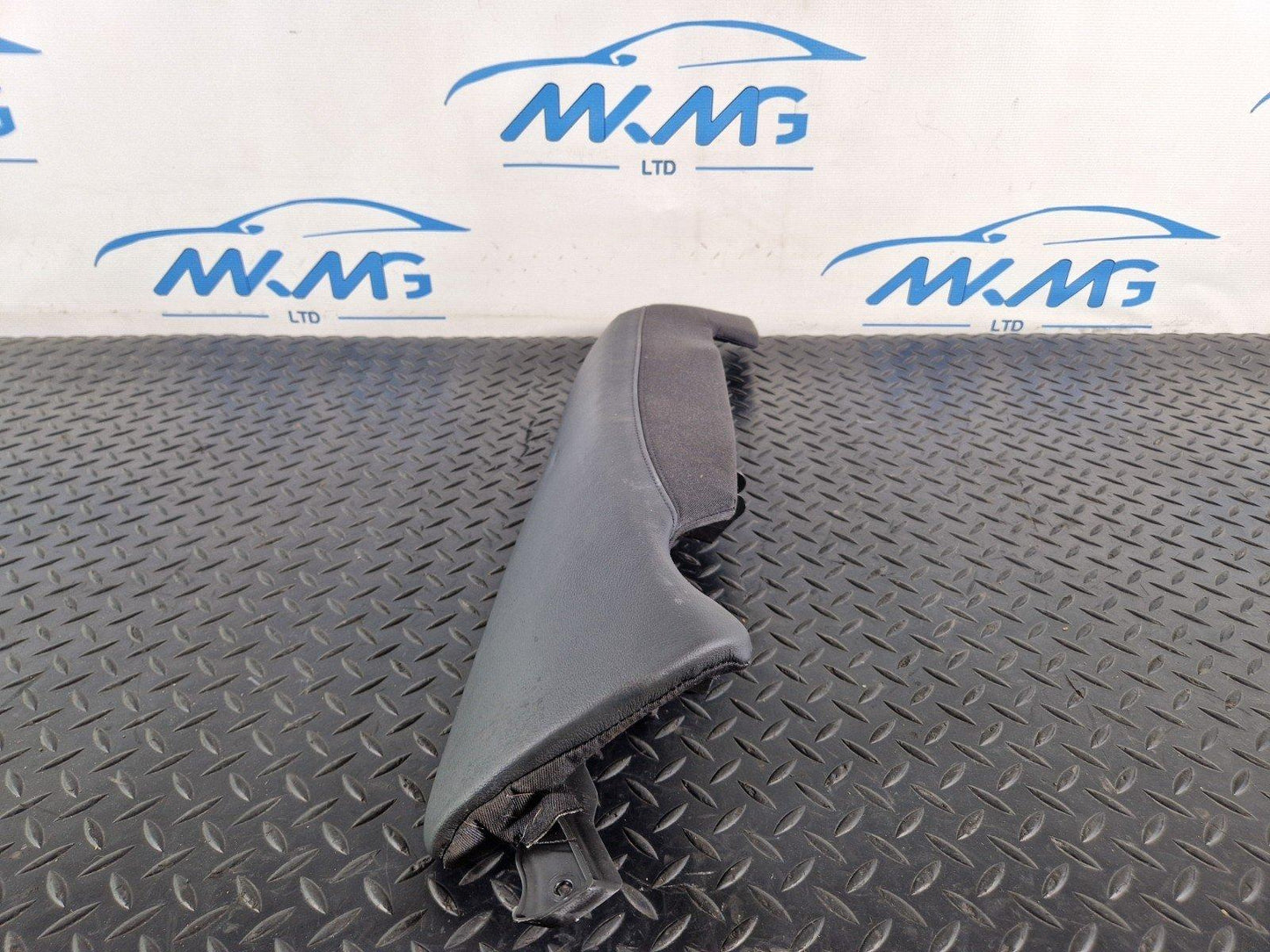 12-18 AUDI A6 C7 OEM  O/S/R REAR RIGHT SIDE SEAT BOLSTER BLACK 4G085704A