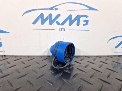 14-21 MERCEDES BENZ C220D W205 GENUINE OEM ADBLUE FILLER CAP A2224700105