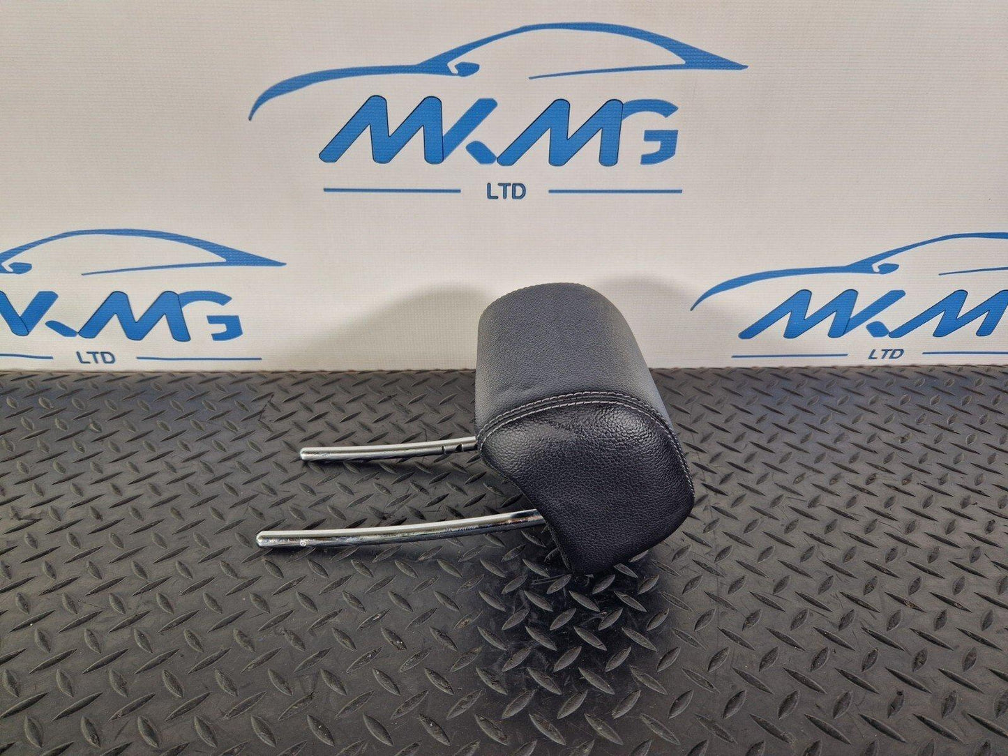 14-19 MERCEDES BENZ GLA X156 GENUINE REAR SEAT HEADREST FITS LEFT & RIGHT