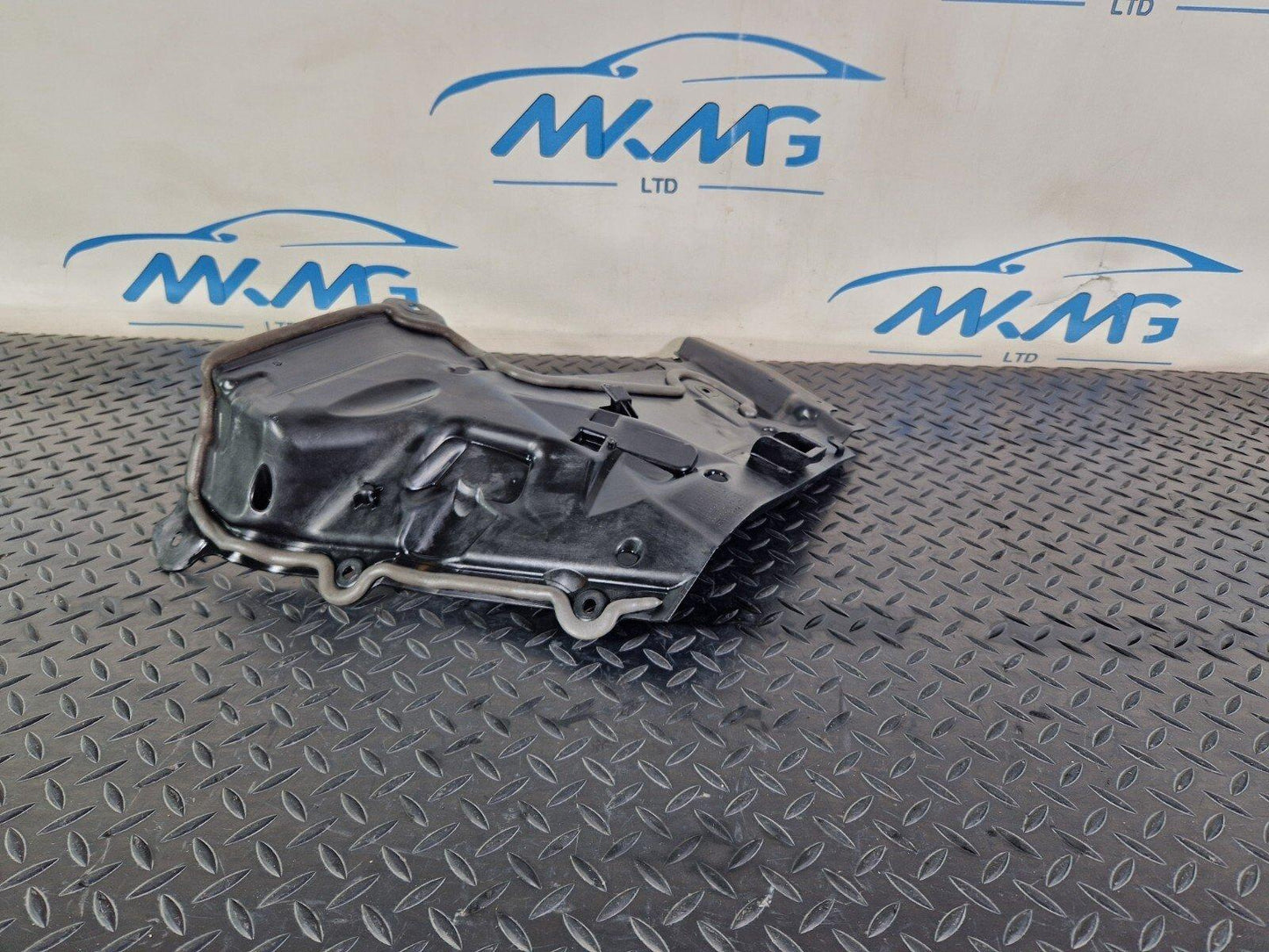 14-21 MERCEDES BENZ C200 W205  ENGINE PROTECTION SHIELD PANEL TRIM A2056205801
