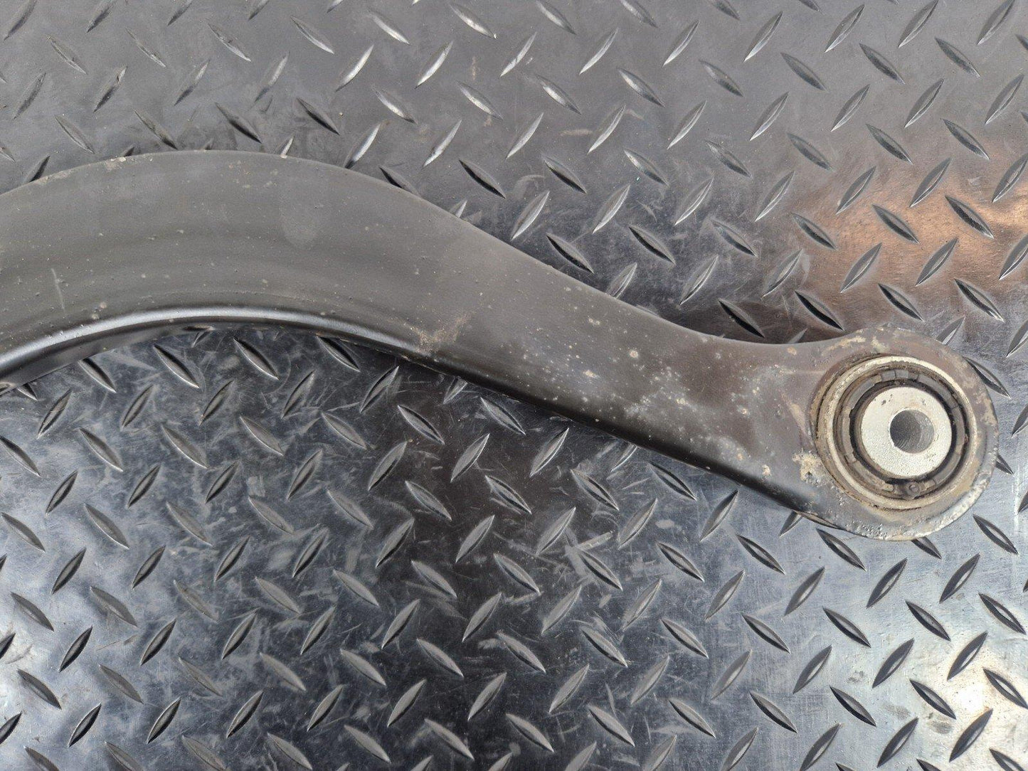 16-19 AUDI A4 B9 AVANT ULTRA SPORT GENUINE REAR CONTROL ARM 8W0505371B