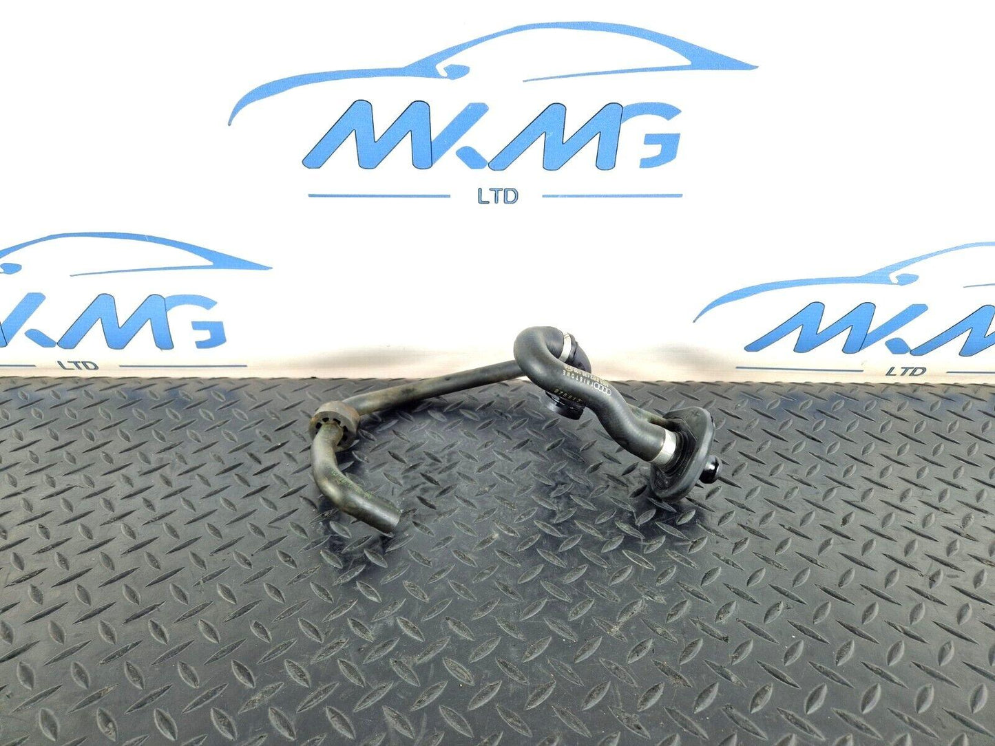 16-19 AUDI A4 AVANT B9 S-LINE 3.0TFSI WATER COOLANT PIPE HOSE 8W2121123B