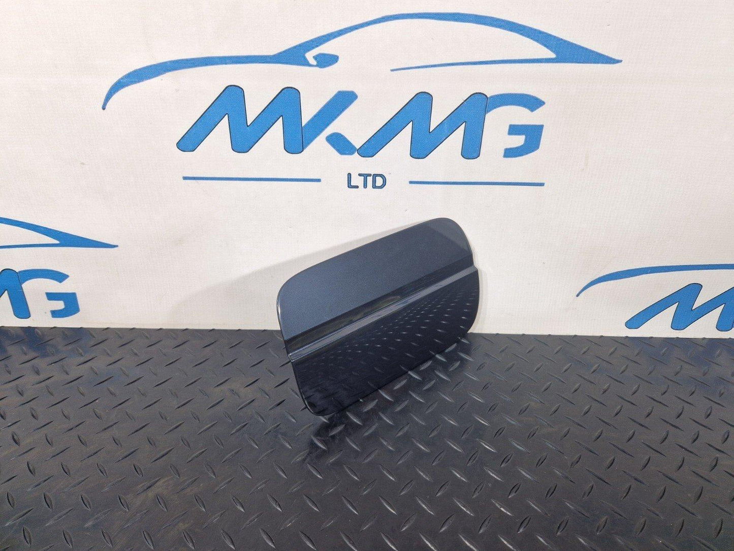 16-19 AUDI A4 B9 GENUINE FUEL DOOR IN GREY 8W0809907 LX7L