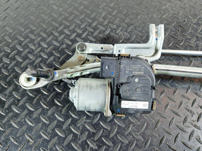 19-ON RANGE ROVER EVOQUE L551 FRONT WINDSHIELD WIPER LINKAGE WITH MOTOR