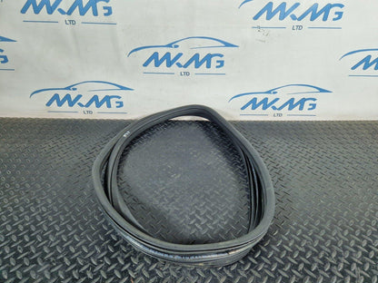 11-19 MERCEDES GLE ML W166 FRONT LEFT OR RIGHT SIDE DOOR RUBBER SEAL A1666970051