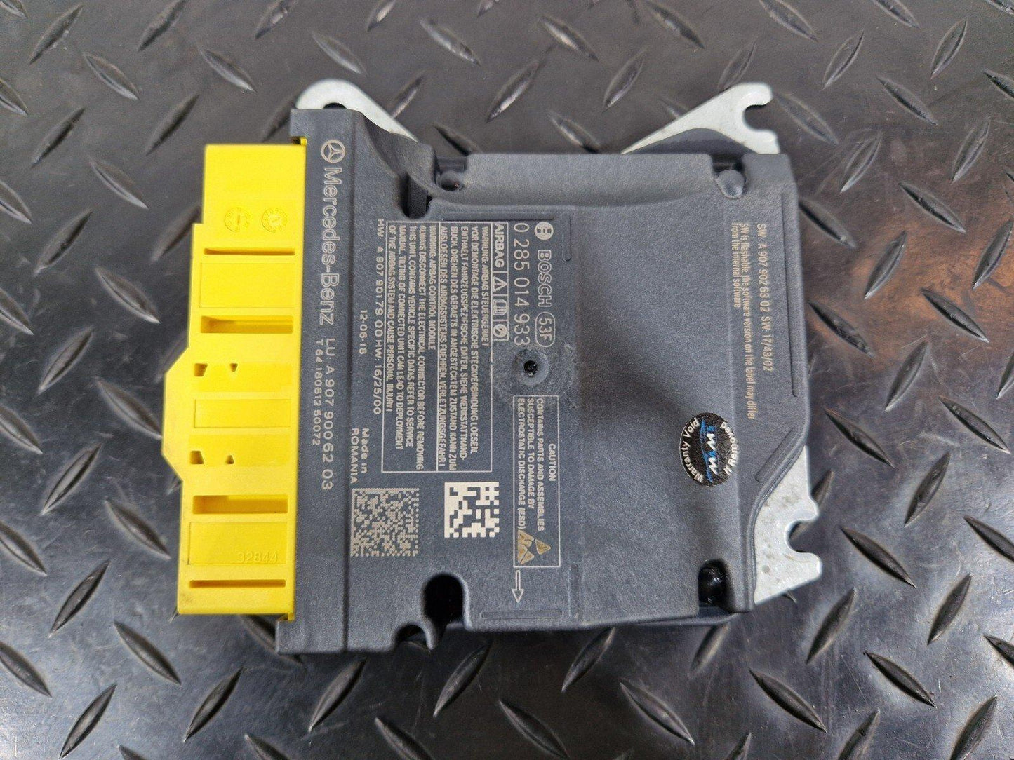 18-ON MERCEDES BENZ SPRINTER W907 SAFETY BAG CONTROL MODULE ECU A9079026302