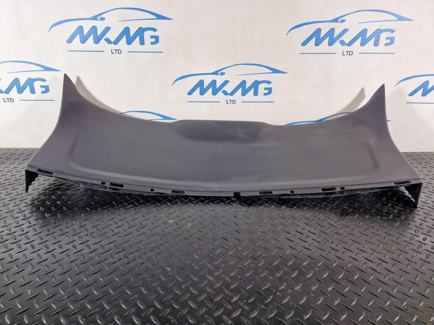 19-ON MERCEDES BENZ B CLASS W247 GENUITAILGATE BOOT PANEL COVER TRIM A2477402300