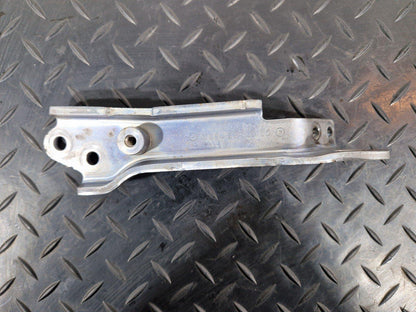 19-ON MERCEDES BENZ B CLASS W247 OM654 ENGINE LIFTING LUG A6542240100