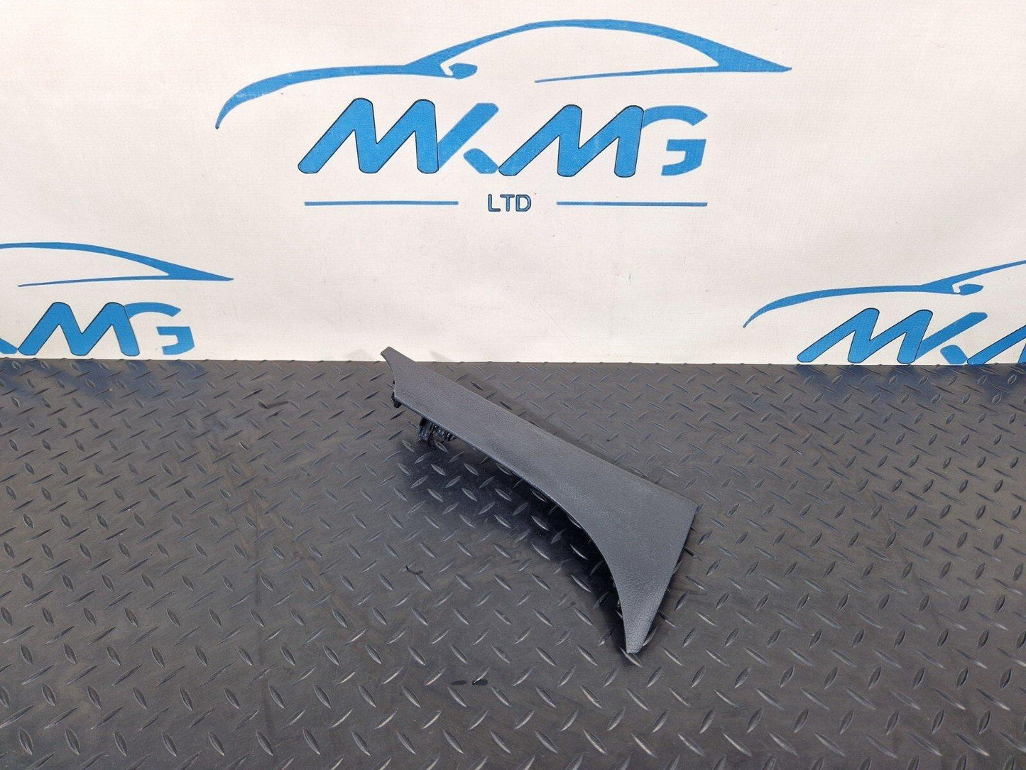 18-ON MERCEDES BENZ SPRINTER W907 W910 RIGHT O/S LOWER TRIM PANEL A9106803200
