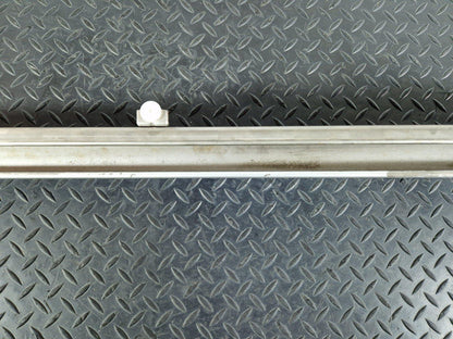 14-23 MERCEDES BENZ VITO W447 MIDDLE RIGHT SLIDING DOOR RUNNER GUIDE A4477662200