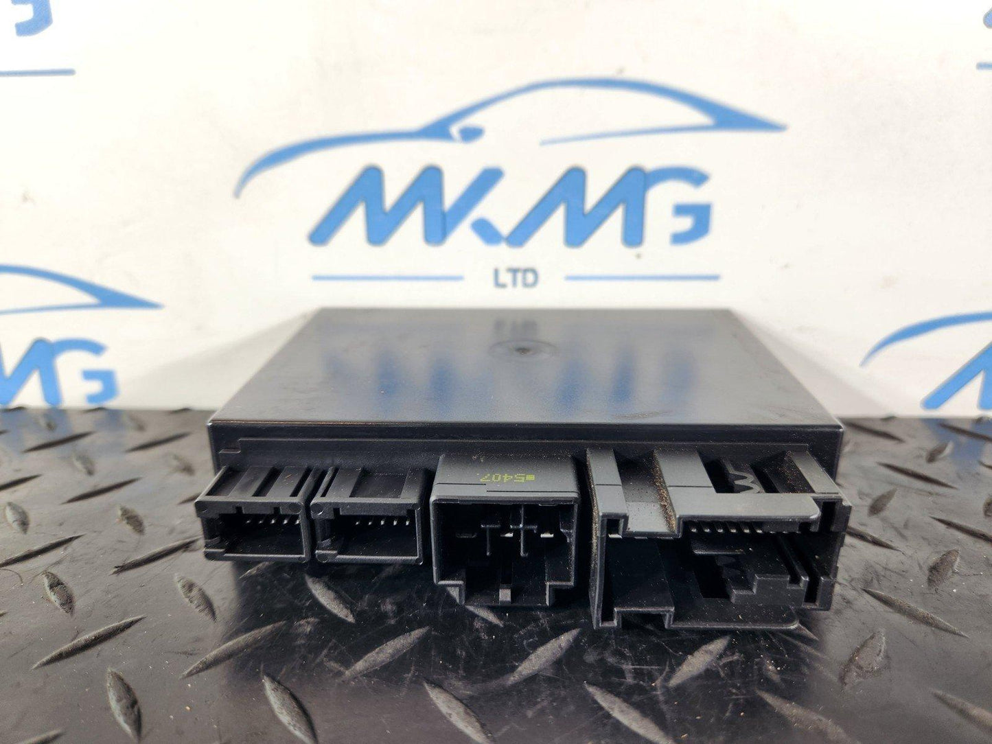 16-19 AUDI A4 B9 OEM TRAILER TOW BAR HITCH DETECTION CONTROL MODULE 4M0907383F