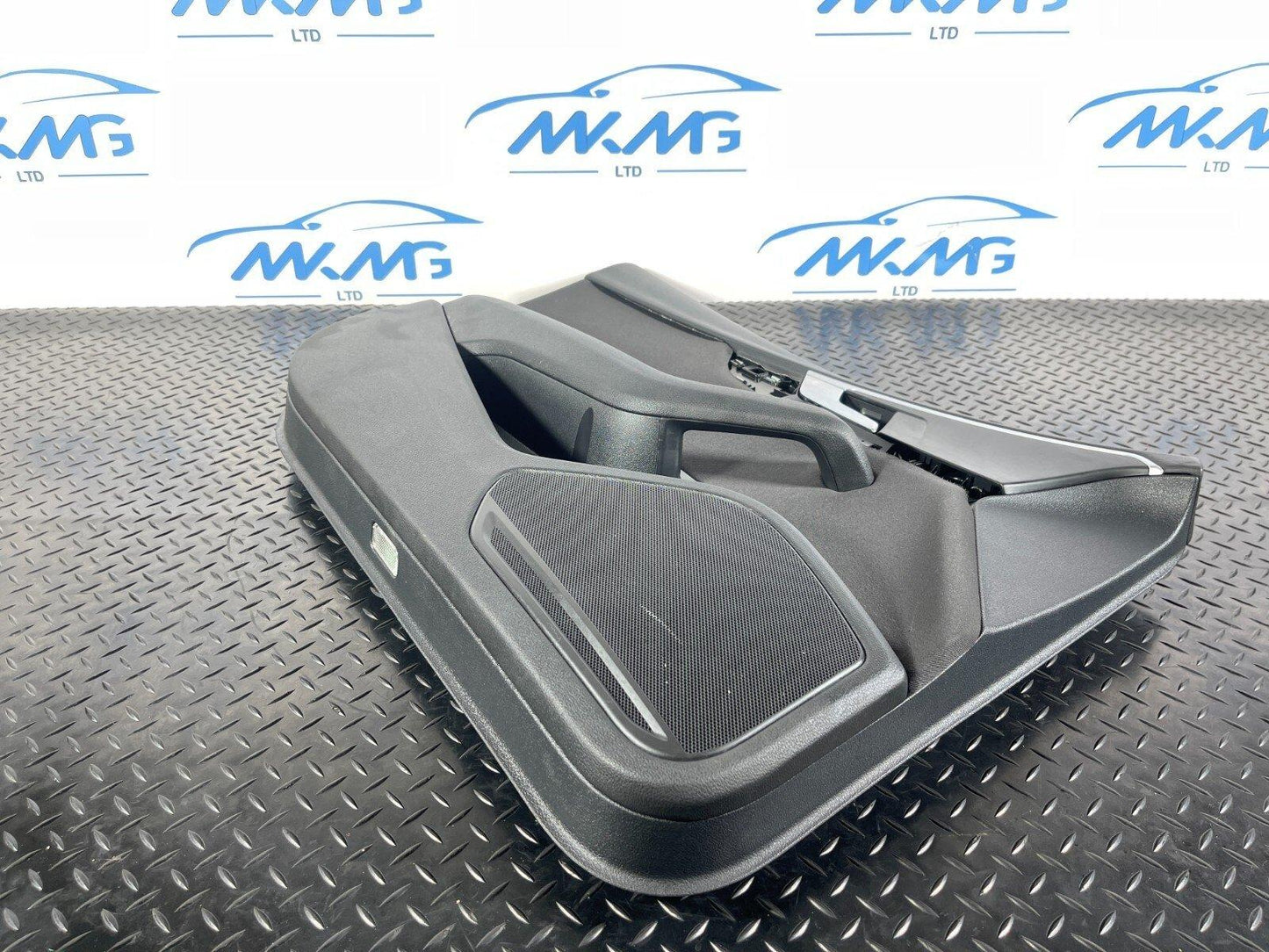16-19 AUDI A4 B9 AVANT GENUINE FRONT PASSENGER SIDE DOOR CARD PANEL 8W0867133