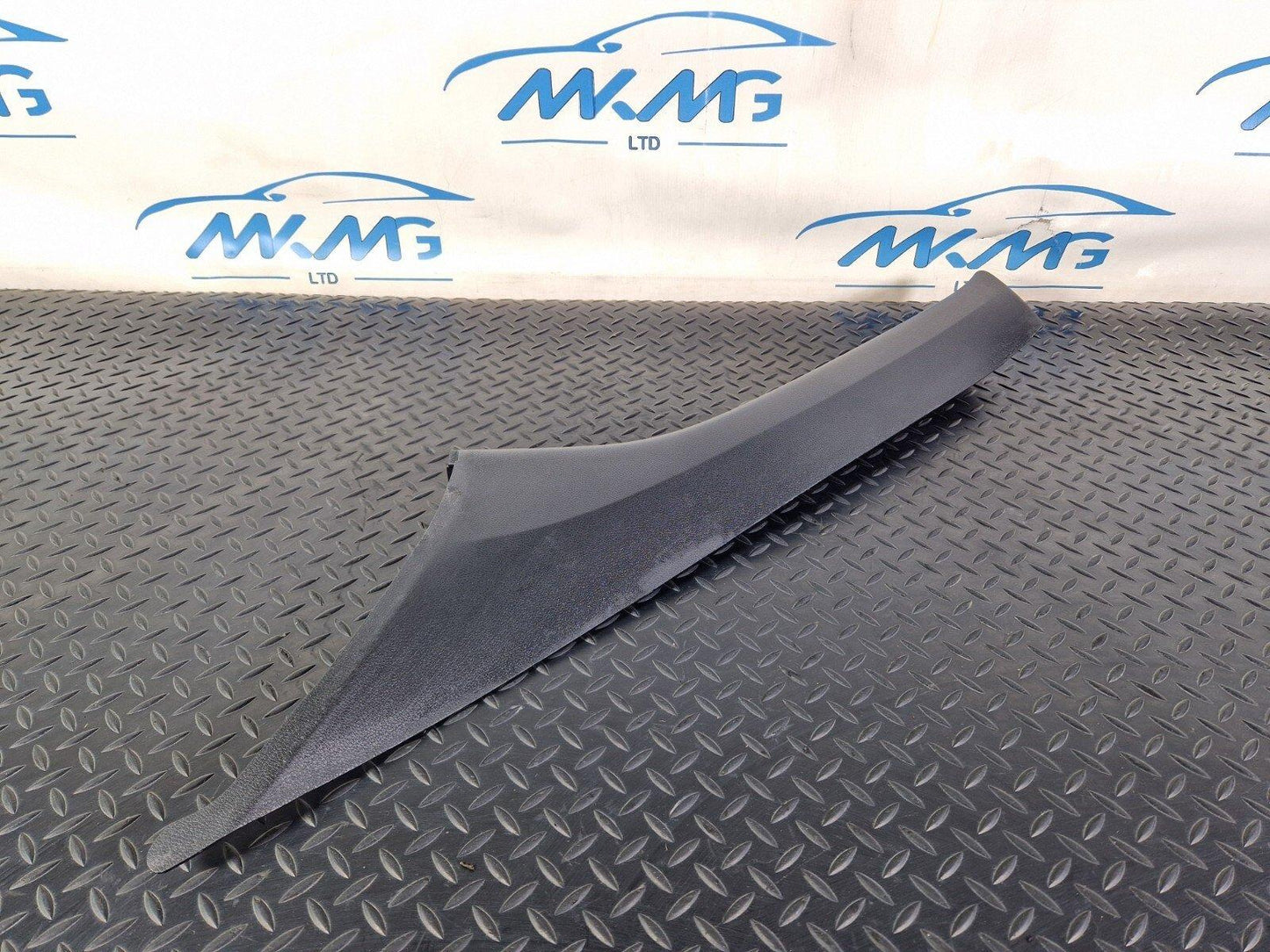 18-ON MERCEDES BENZ SPRINTER W907 FRONT LEFT A-PILLAR TRIM COVER A9076901000
