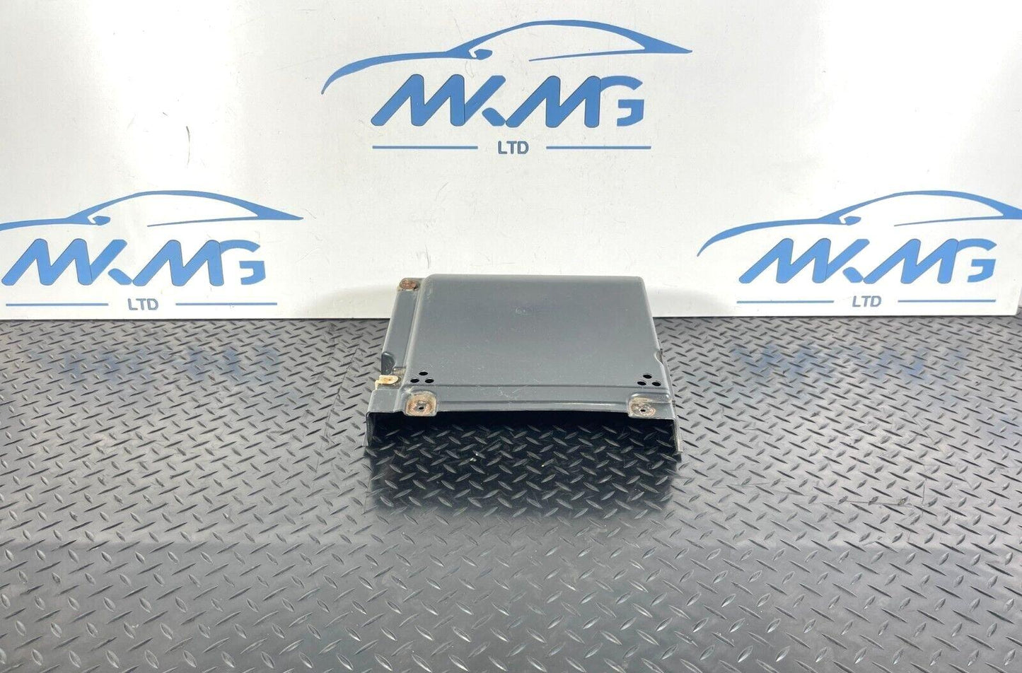 14-21 Active Tourer Mini Clubman One D F54 RIGHT Trim Cover Diffuser 7373450