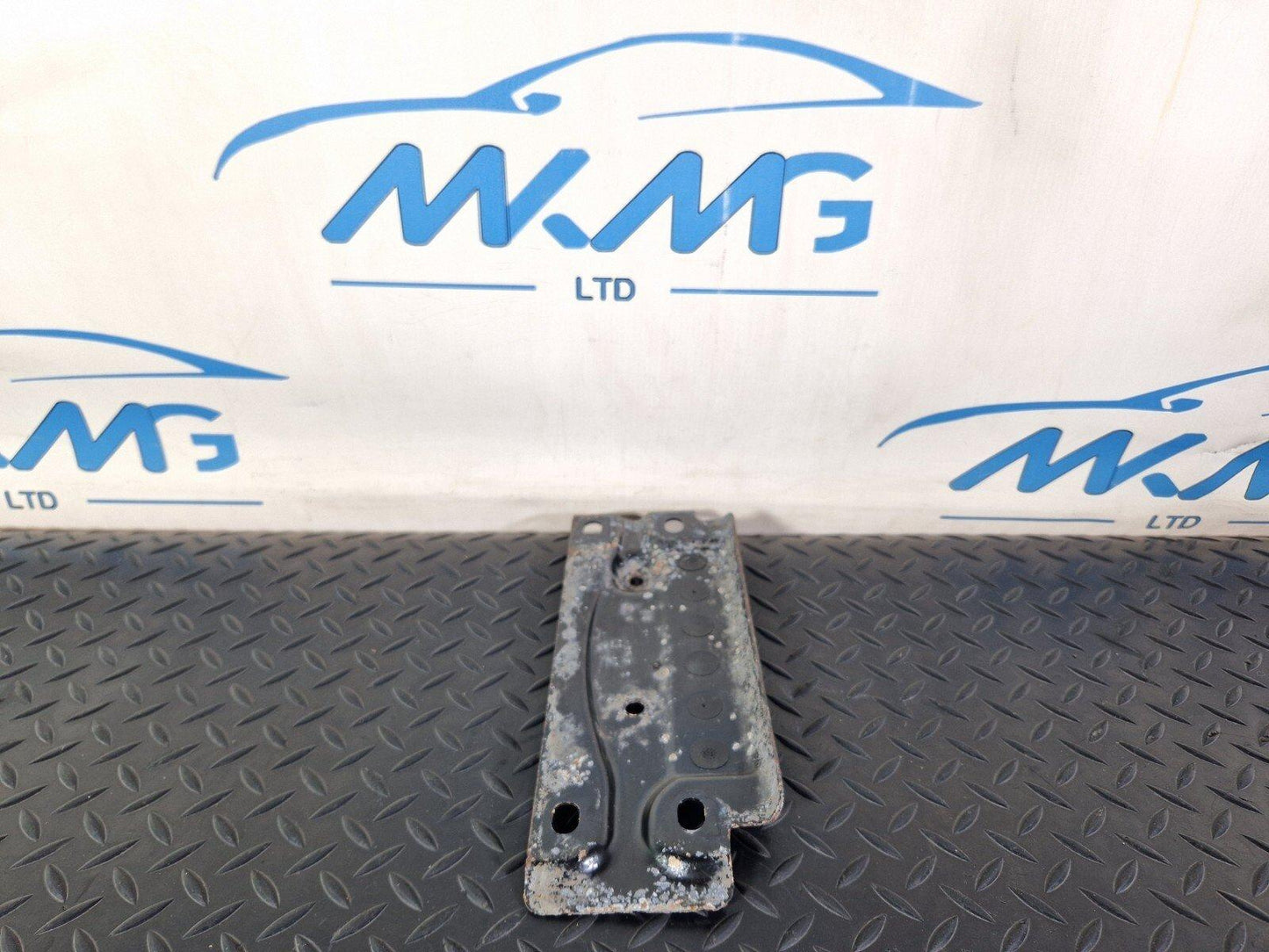 16-24 AUDI A5 F5 COUPE MUFFLER MOUNT BRACKET PLATE 8W0803183A