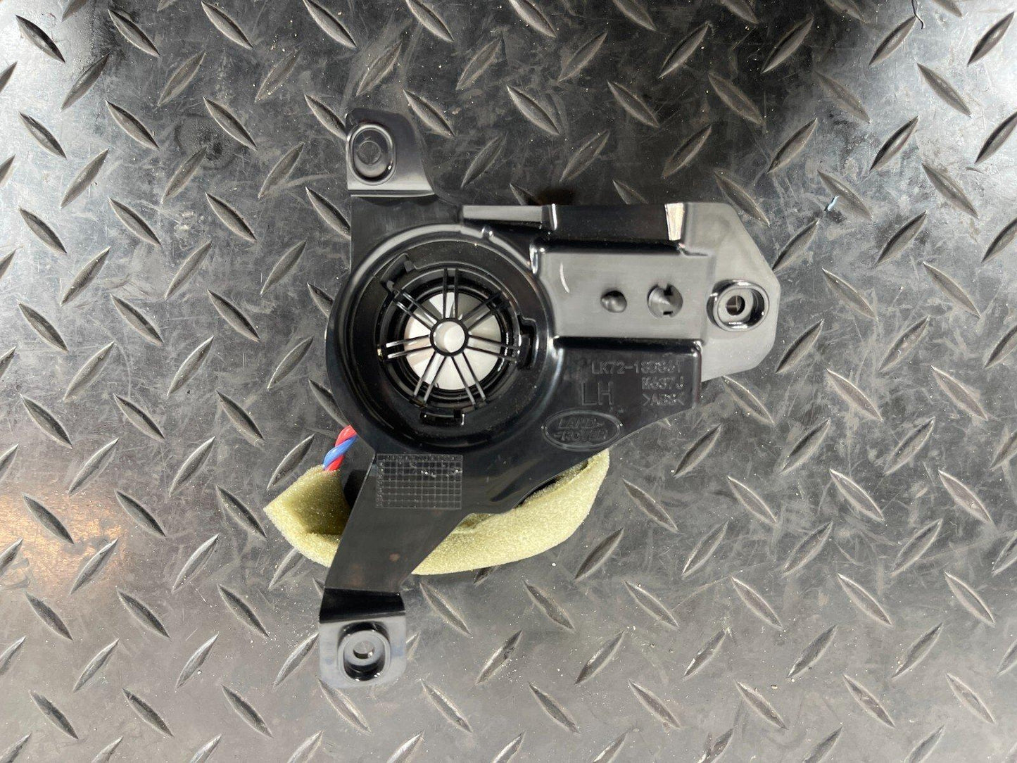 2019-ON  LAND ROVER DISCOVERY SPORT LEFT DOOR TWEETER SPEAKER BJ32-18808-AC