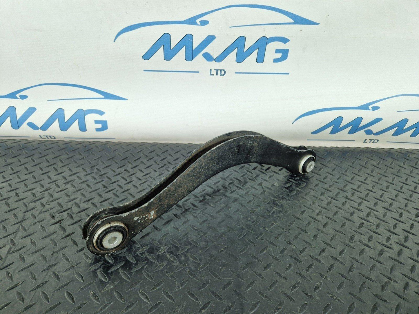 16-19 AUDI A4 B9 GENUINE OEM REAR RIGHT O/S CONTROL ARM 8W0505398F 8W0505371F