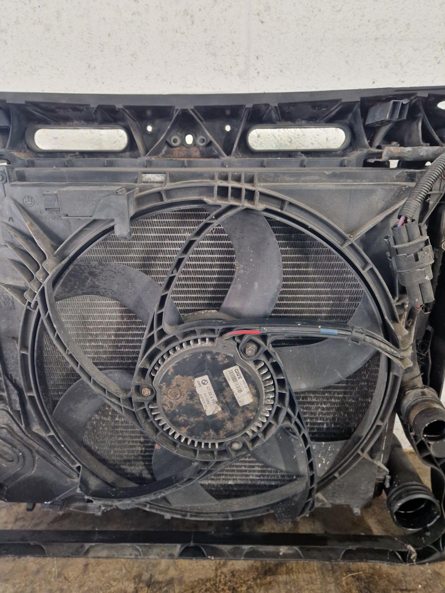 BMW X3 E83 SUV Genuine Radiator Rad Pack Slam Panel 6925702 7788136
