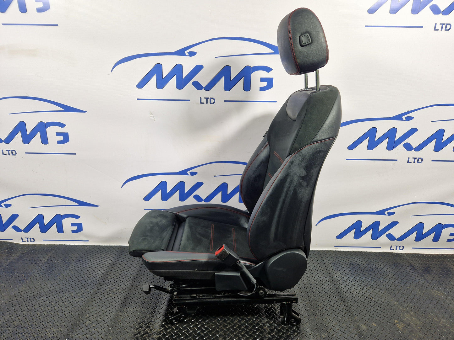 2019 - Mercedes-Benz B200d B-Class W247 SUV Front Right Driver Seat