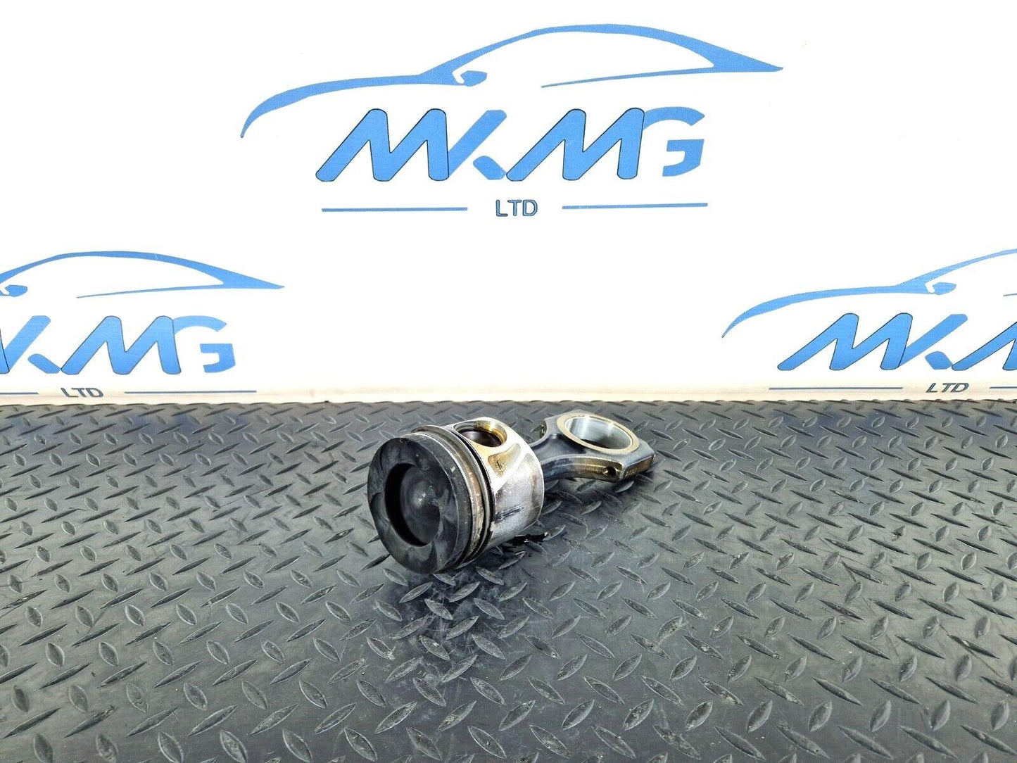 18-ON MERCEDES BENZ SPRINTER W907 2.2 CDI OEM PISTON WITH CON ROD OM651.958