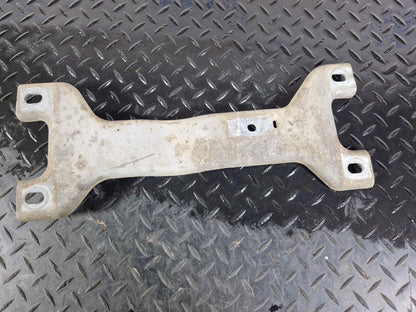 19-ON MERCEDES A CLA C188 V177 EQ 250E EXHAUST SYSTEM CENTRE BRACKET A2474921500