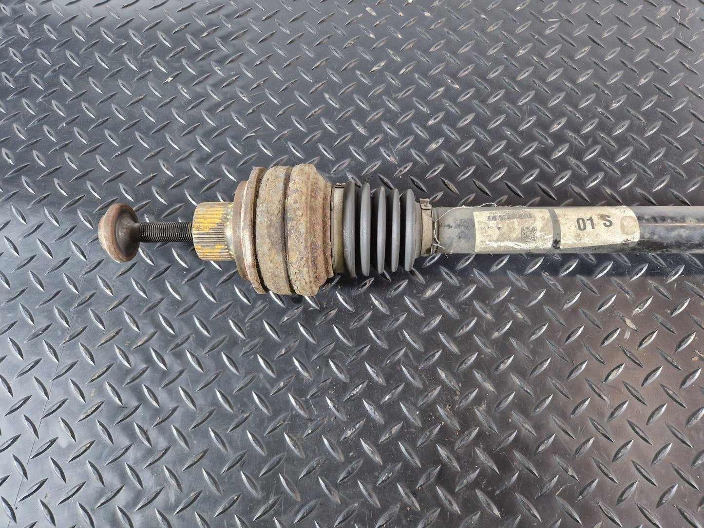 16-20 AUDI Q7 4M 3.0TDI V6 GENUINE REAR RIGHT OR LEFT SIDE DRIVESHAFT 4M0501203D