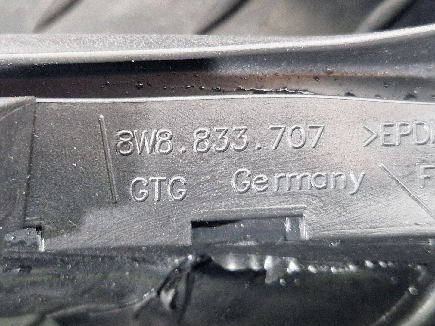 16-23 AUDI A5 F5 SPORTBACK S-LINE REAR LEFT SIDE RUBBER DOOR SEAL 8W8833707