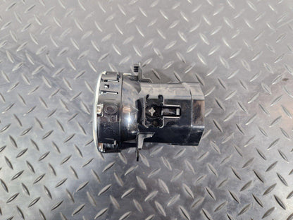 19-ON MERCEDES BENZ B CLASS W247 DASHBOARD CENTER AIR VENT A1778309100