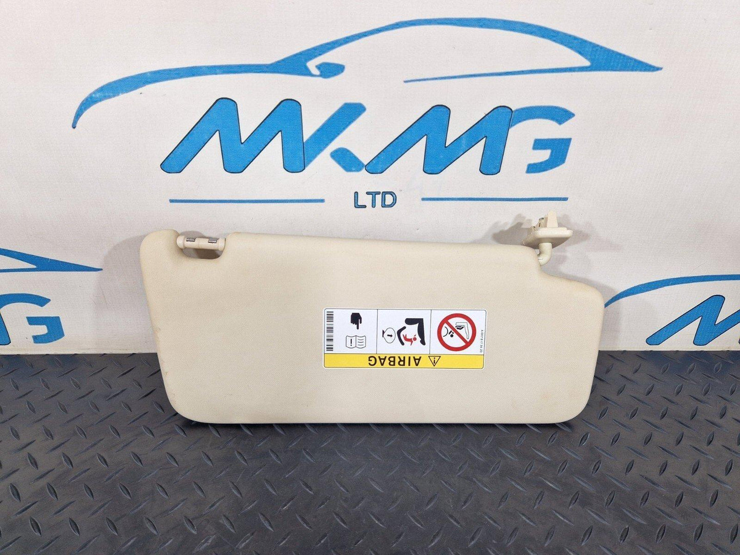 14-21 MERCEDES-BENZ C-CLASS C250D W205 PASSENGER LEFT SUN VISOR A2058100110