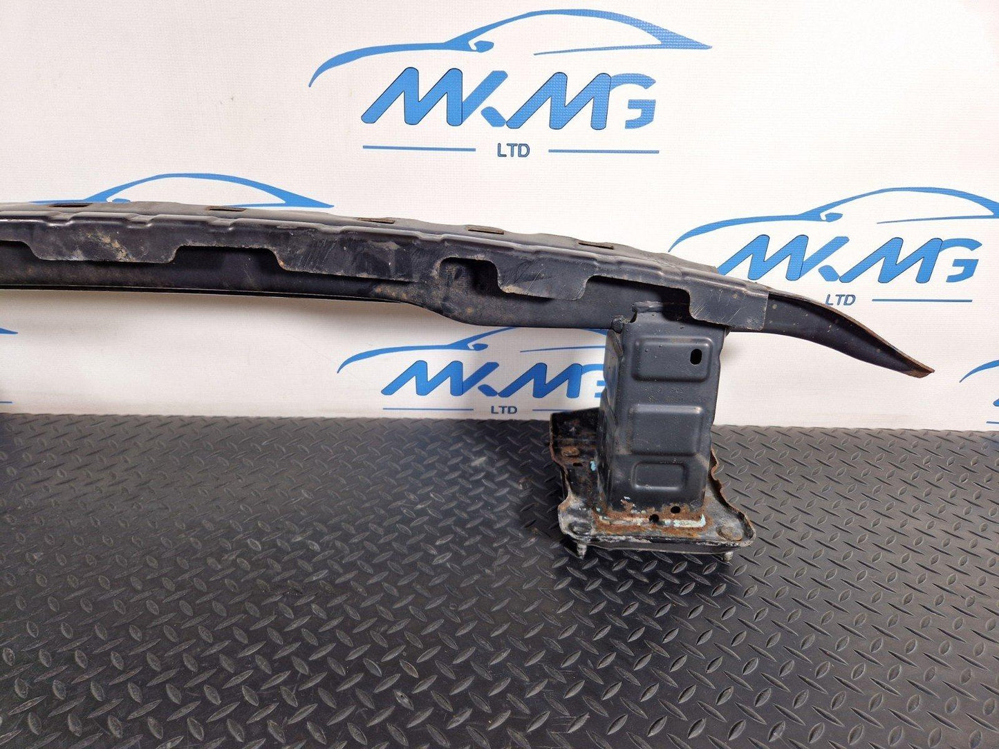 11-19 MERCEDES BENZ ML W166 GENUINE REAR CRASH BAR A1666104200