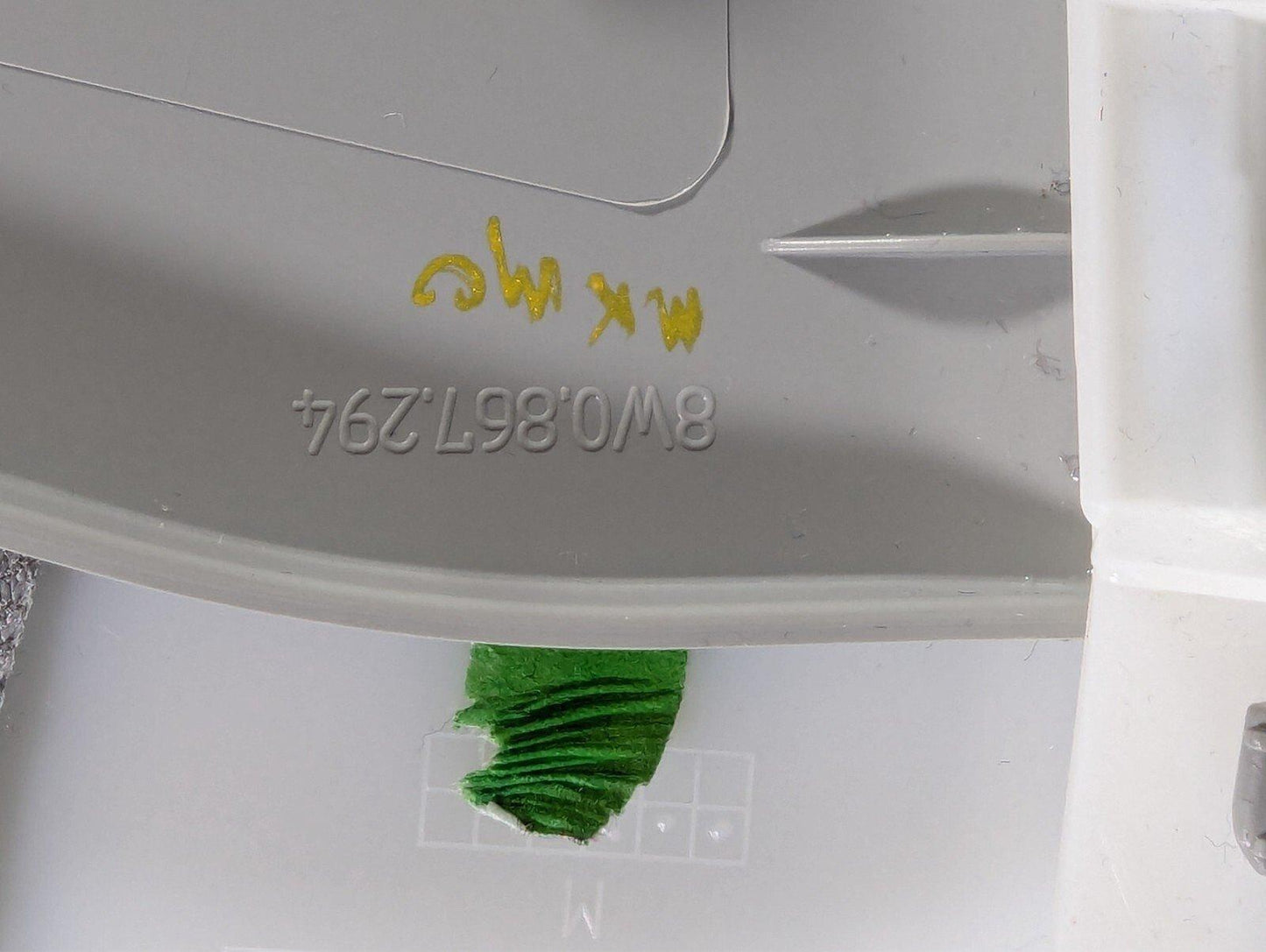 16-19 AUDI A4 B9 GENUINE RIGHT DRIVER SIDE B-PILLAR TRIM COVER 8W0867244