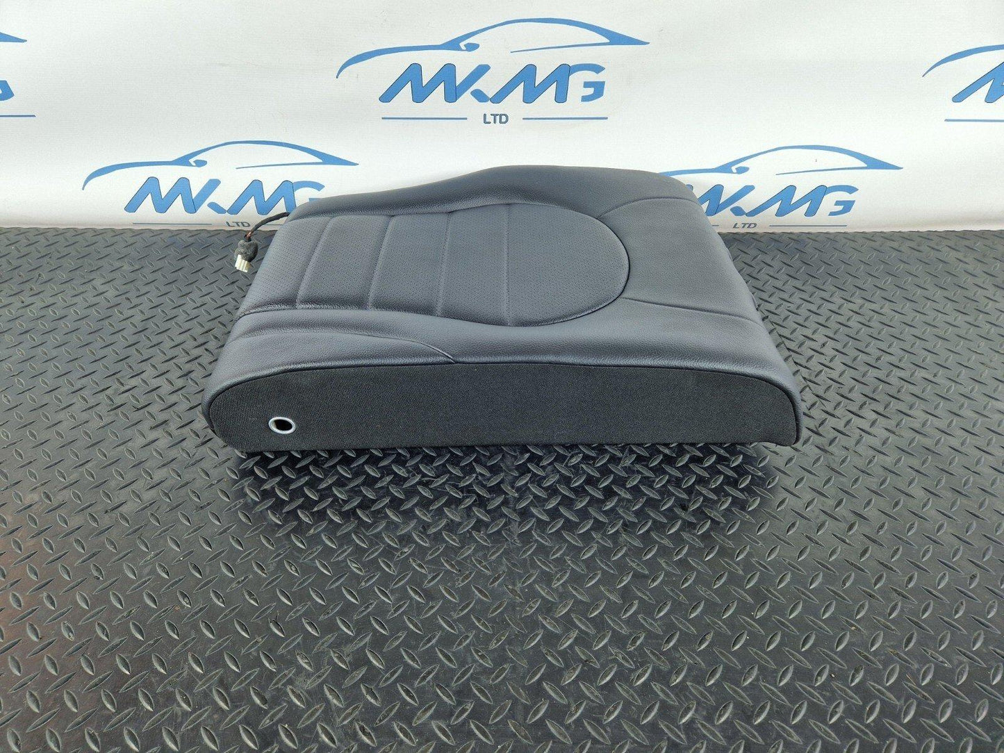 14-21 MERCEDES BENZ C300h W205 OEM REAR RIGHT SEAT BLACK LEATHER BACKREST