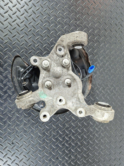 13-19 MERCEDES BENZ CLA C117 GENUINE OEM REAR RIGHT O/S WHEEL HUB A2460406